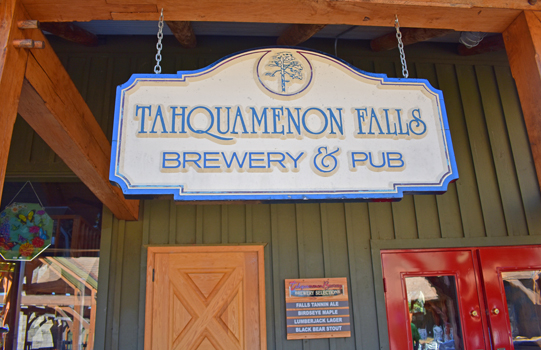 Tahquamenon Falls Brewery Pub and Restaurant | Great UP Restaurants | UP Brewery and Pubs | UP Breweries